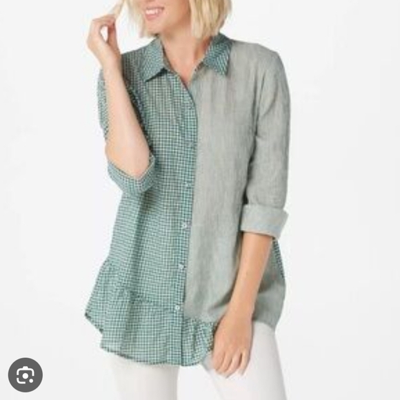 LOGO by Lori Goldstein Tops - LOGO by Lori Goldstein Green Asymmetrical Button Down Shirt